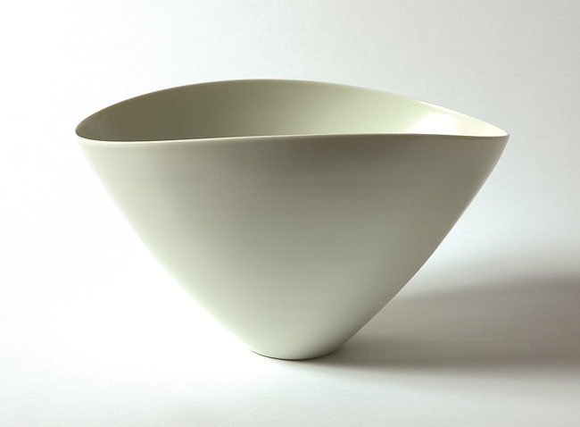 White large oval bowl by Prue Venables at Olsen Gallery
