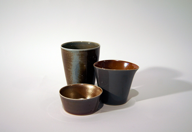 Two wide beakers by Gwyn Hanssen Pigott at Olsen Gallery