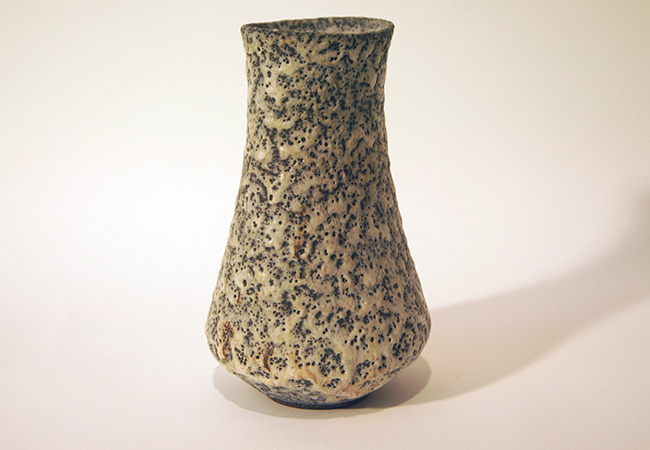 Small volcanic glaze vase Rie