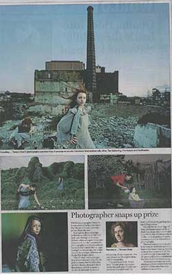 Photographer snaps up prize