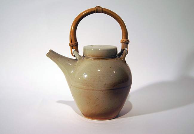 Artwork: Teapot with cane handle