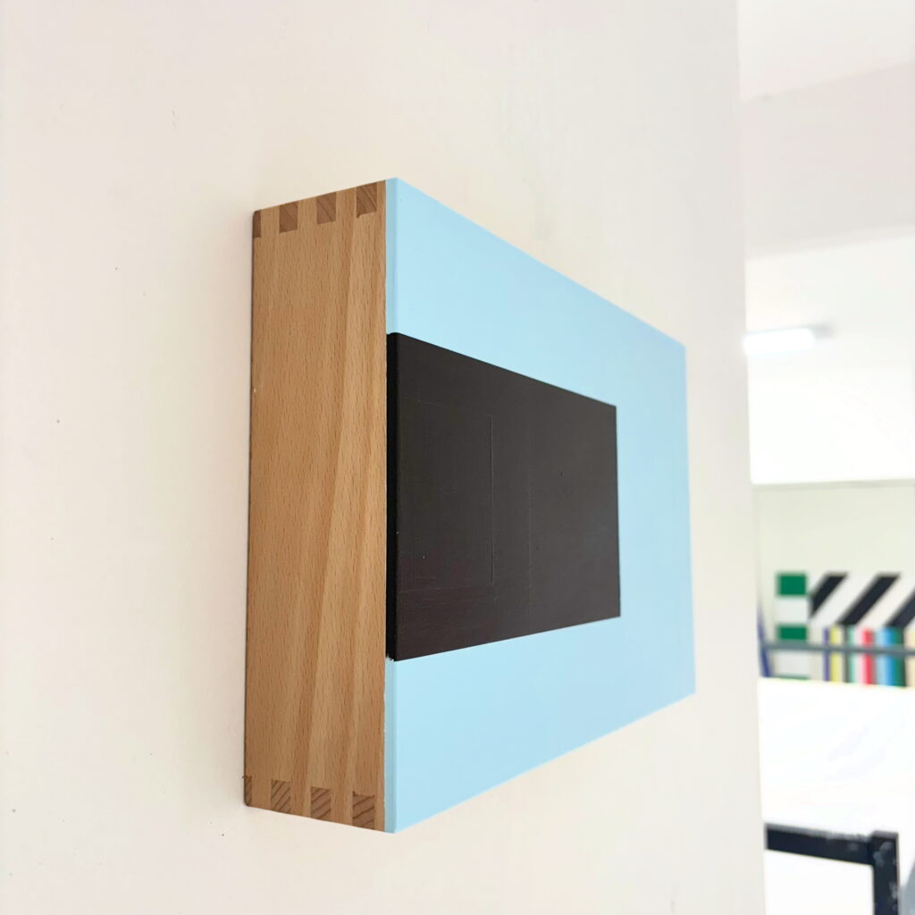 Stillness. acrylic on wood panel 30x20x6cm